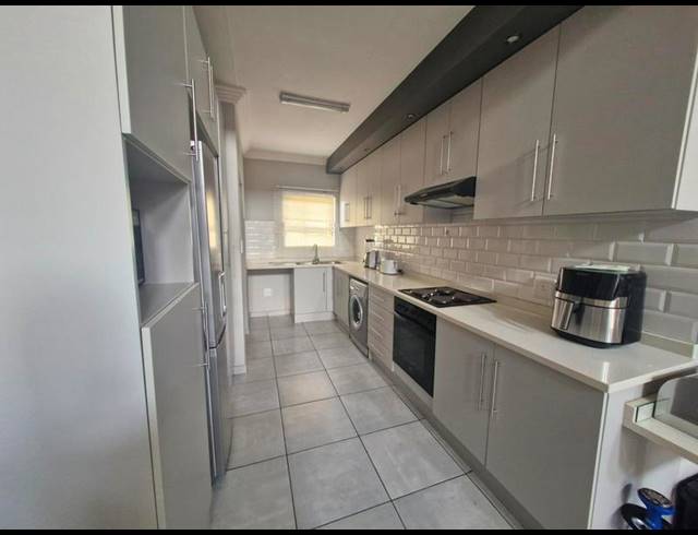 2 BEDROOM APARTMENT FOR SALE IN EVELEIGH